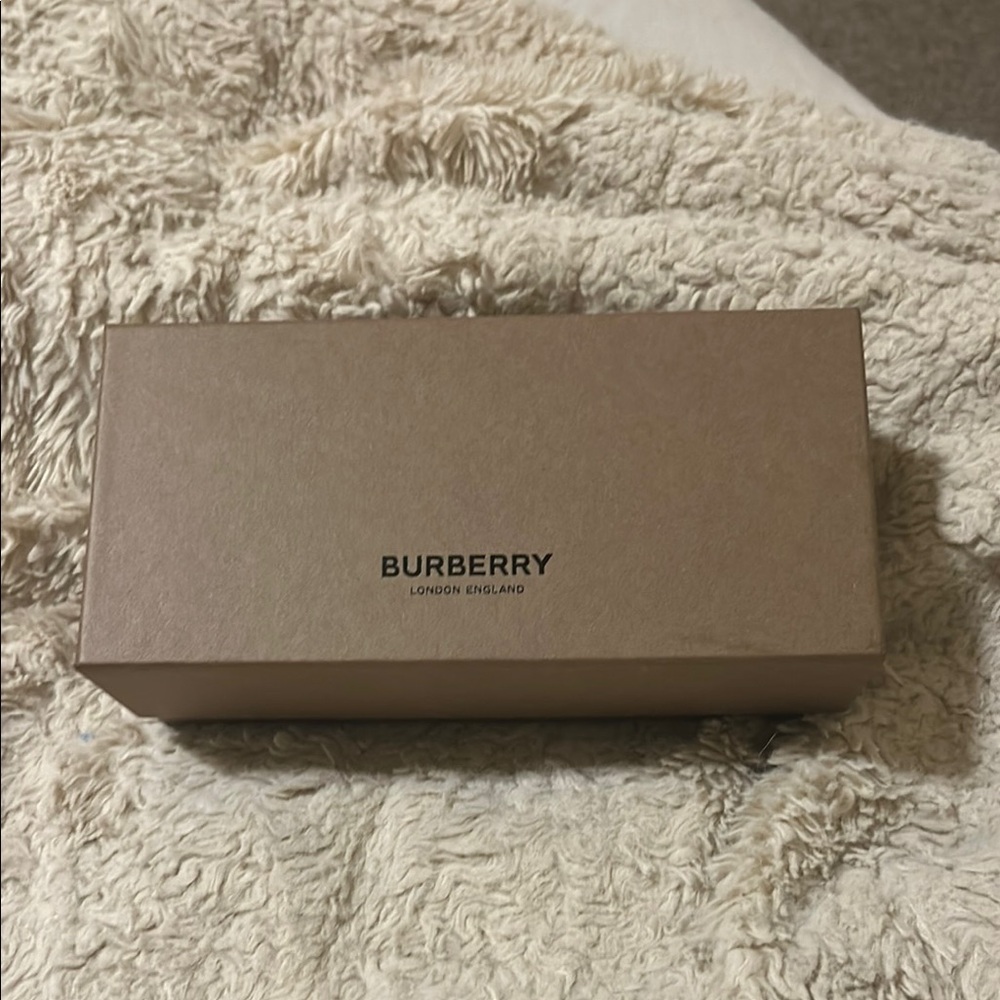 Burberry Eyeglass Box